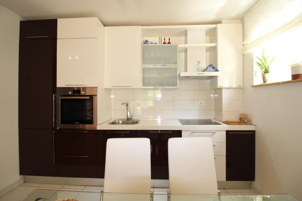 ספליט Macadamia Apartment With Garage Parking מראה חיצוני תמונה