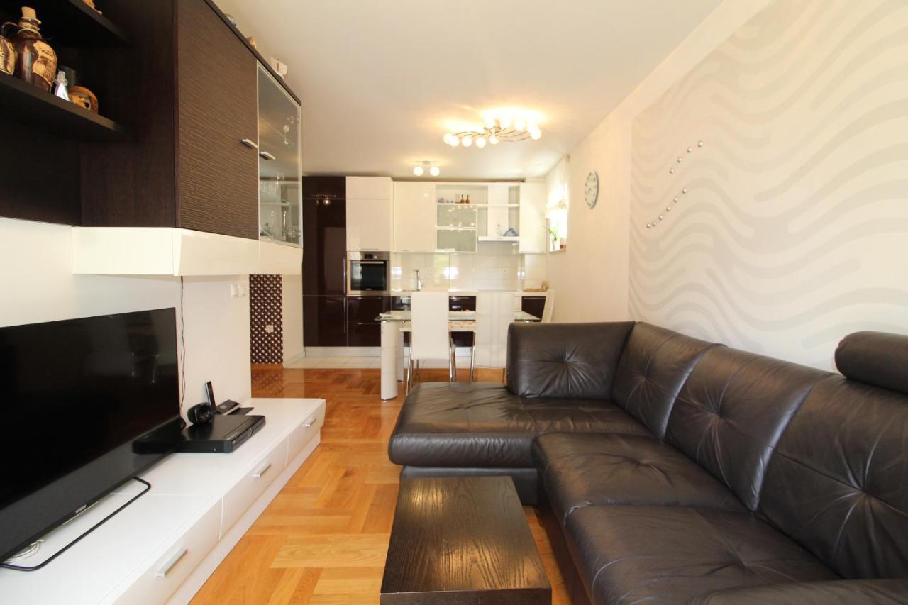 ספליט Macadamia Apartment With Garage Parking מראה חיצוני תמונה