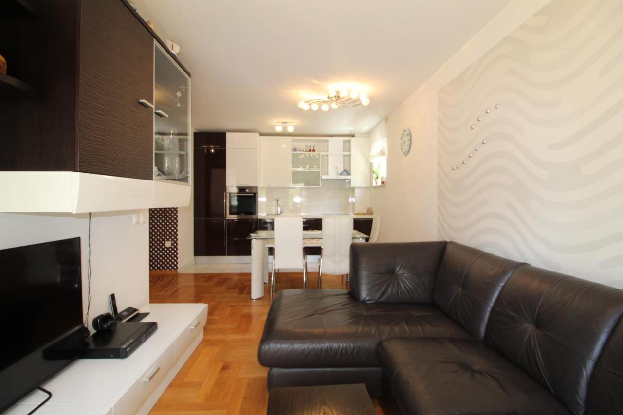 ספליט Macadamia Apartment With Garage Parking מראה חיצוני תמונה