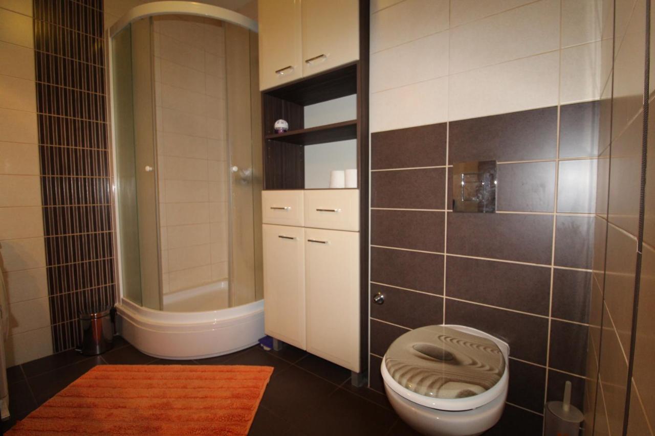 ספליט Macadamia Apartment With Garage Parking מראה חיצוני תמונה