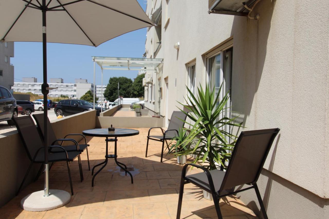 ספליט Macadamia Apartment With Garage Parking מראה חיצוני תמונה