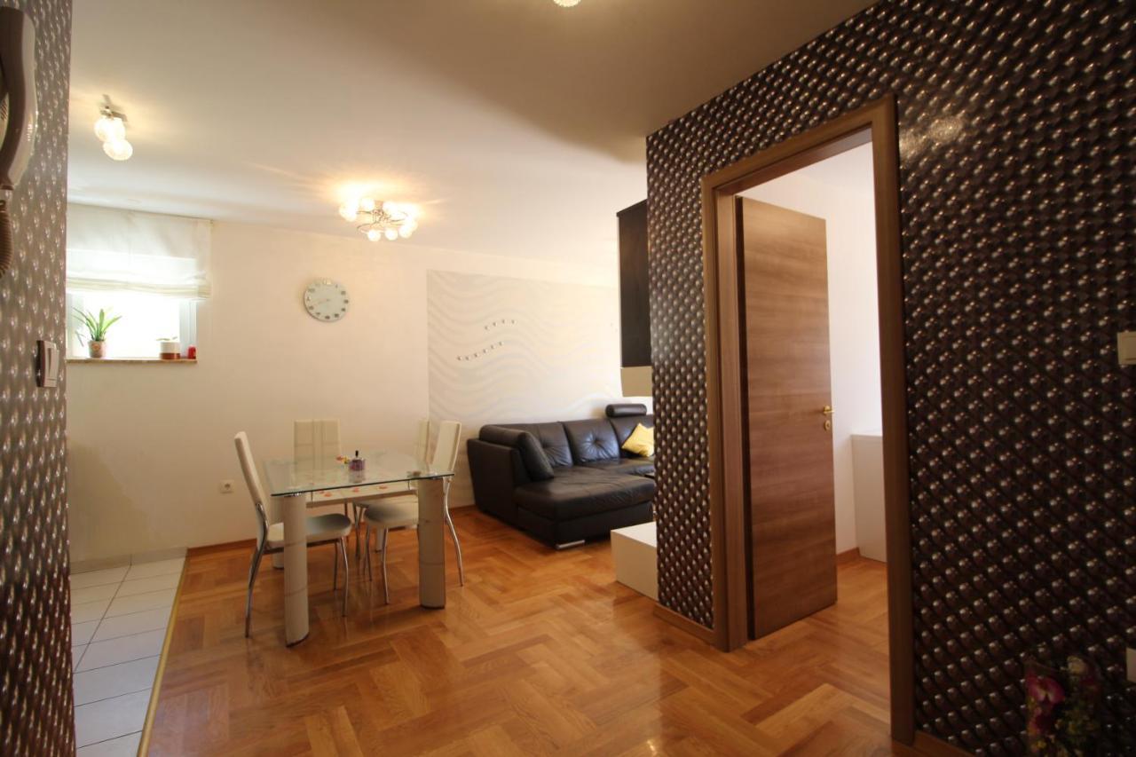 ספליט Macadamia Apartment With Garage Parking מראה חיצוני תמונה
